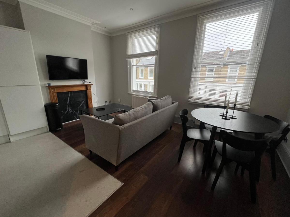 Lovely 2-Bedroom Victorian Flats Londra Esterno foto