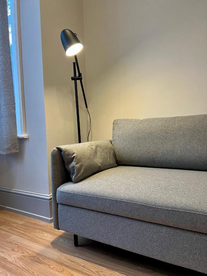 Lovely 2-Bedroom Victorian Flats Londra Esterno foto