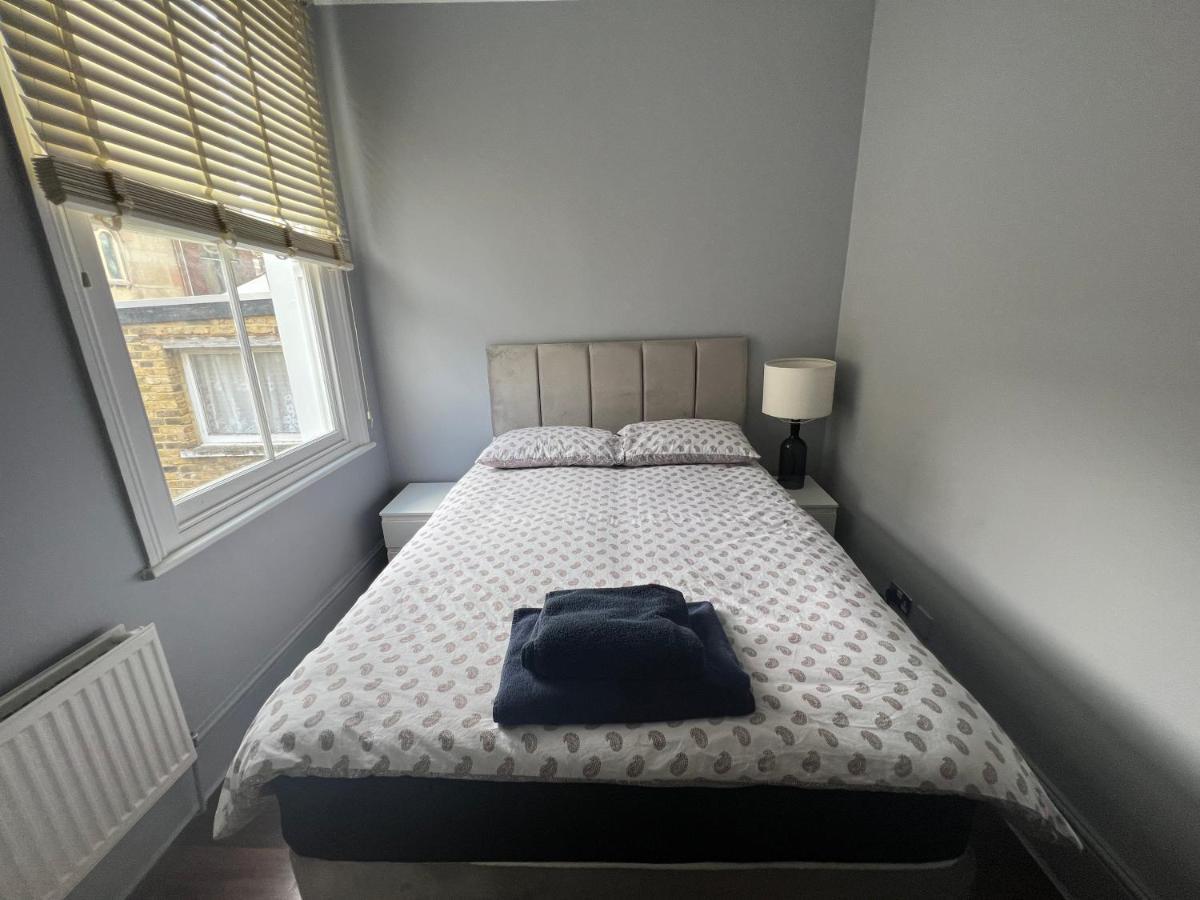 Lovely 2-Bedroom Victorian Flats Londra Esterno foto