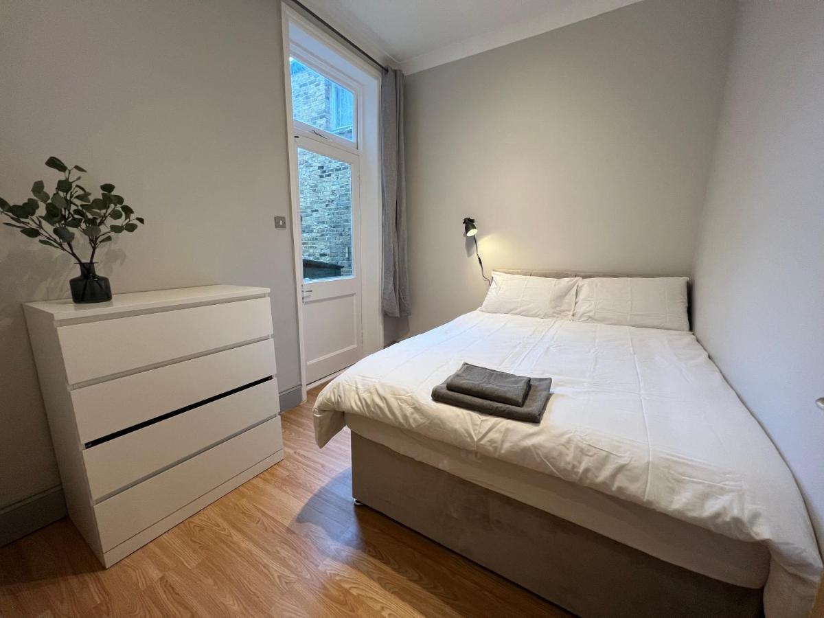 Lovely 2-Bedroom Victorian Flats Londra Esterno foto
